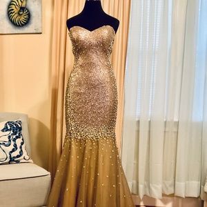 Royal Queen  Tan/Nude Mermaid Dress Size 8
